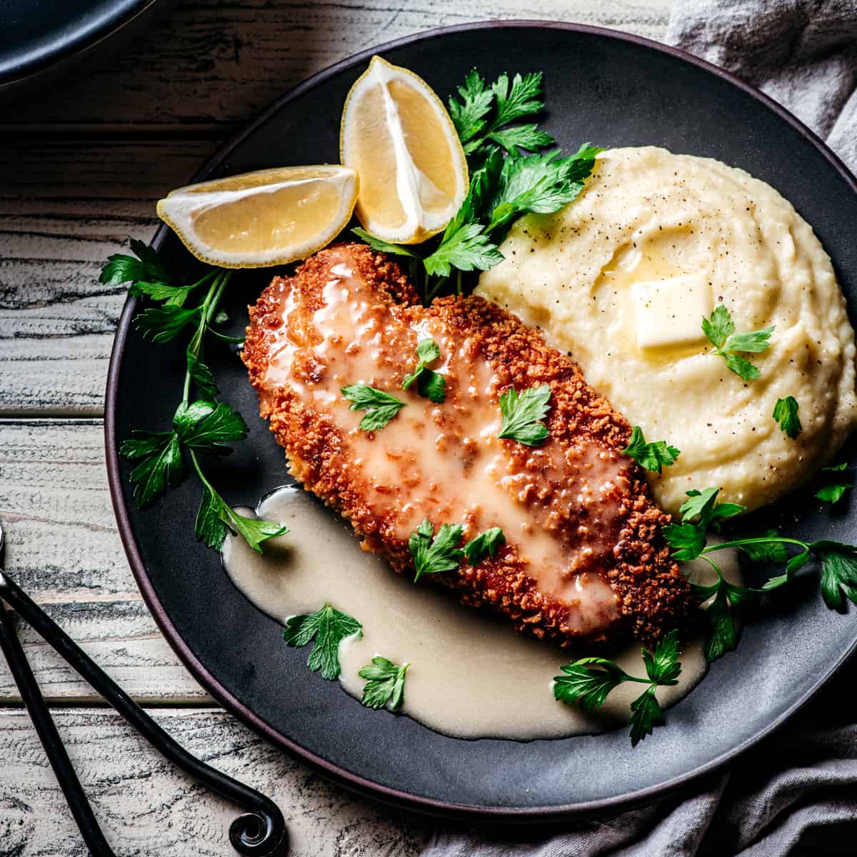 Flavorful Crunchy Chicken with Lemon Butter Sauce: Easy Weeknight Meal